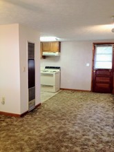 Elkview Apartments in Princeton, WV - Building Photo - Building Photo