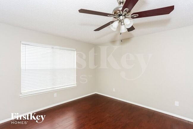 621 Spillway Dr in Little Elm, TX - Building Photo - Building Photo