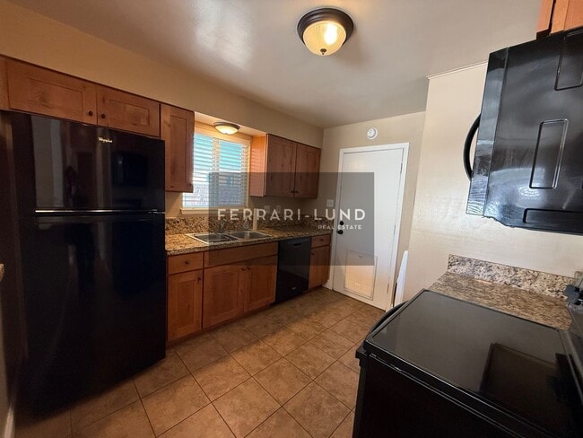 965-967 Eden Ct in Reno, NV - Building Photo - Building Photo