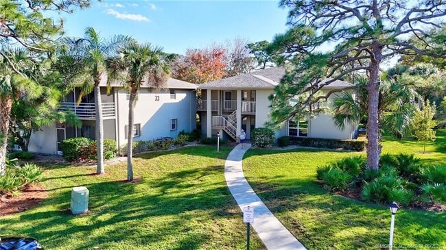 property at 33 Lake Vista Trail
