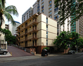 Hale Walina in Honolulu, HI - Building Photo - Building Photo