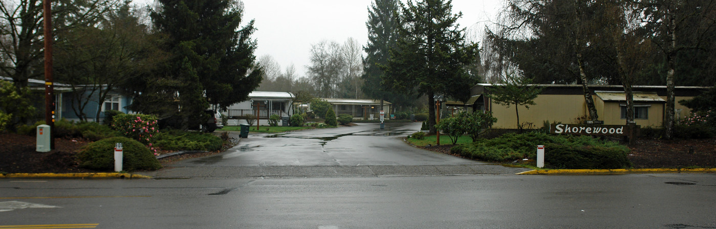 Shorewood Mobile Home Park in Albany, OR - Building Photo