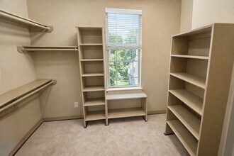 5711 Kiam St in Houston, TX - Building Photo - Building Photo