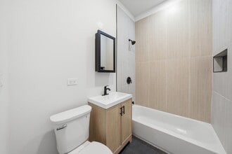 2145 W 18th Pl in Chicago, IL - Building Photo - Building Photo