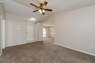 1209 Croydon Cir in Kissimmee, FL - Building Photo - Building Photo