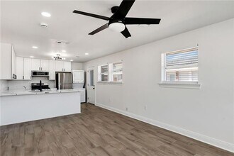 2508 Chalona Dr in Chalmette, LA - Building Photo - Building Photo