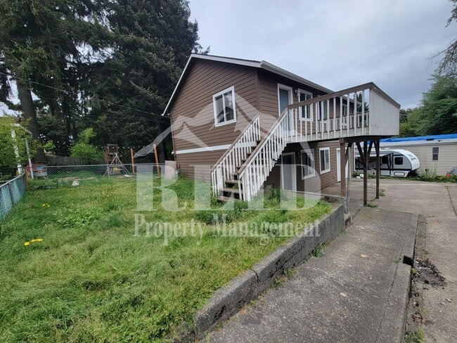 4114 McCall Blvd W in Bremerton, WA - Building Photo - Building Photo
