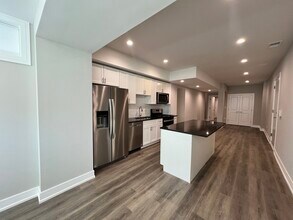 706 W Grace St in Chicago, IL - Building Photo - Building Photo