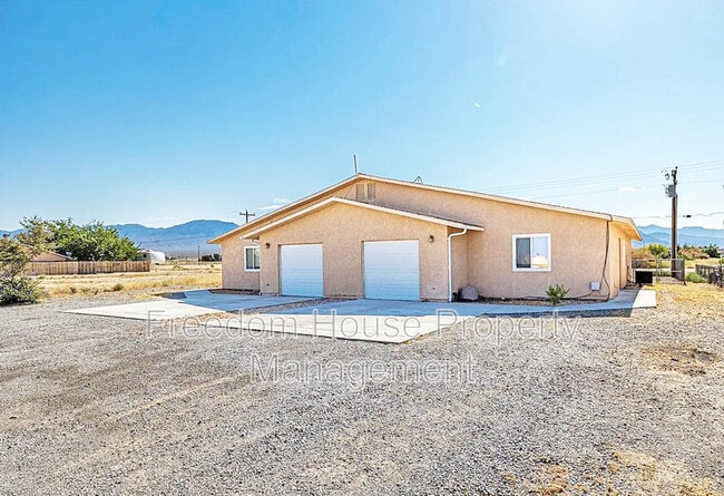 property at 1821 Pershing Ave