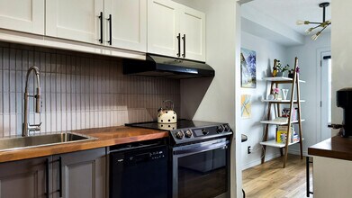 158 McArthur Ave. in Ottawa, ON - Building Photo - Building Photo