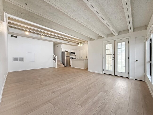 property at 5804 Circulo Dr