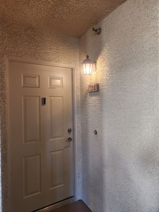 7189 S Durango Dr in Las Vegas, NV - Foto de edificio