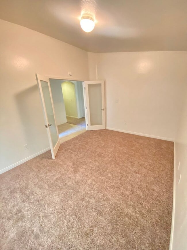 13122 Ridgeway Meadows Dr in Bakersfield, CA - Building Photo - Building Photo