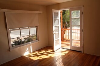 4080 Veselich Ave in Los Angeles, CA - Foto de edificio - Building Photo