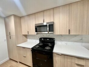 6722 S Monroe St, Unit B in Tacoma, WA - Building Photo - Building Photo