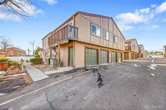 7700 W Glasgow Pl in Littleton, CO - Building Photo - Building Photo
