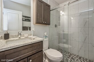 1424 E 53rd St in Chicago, IL - Building Photo - Building Photo
