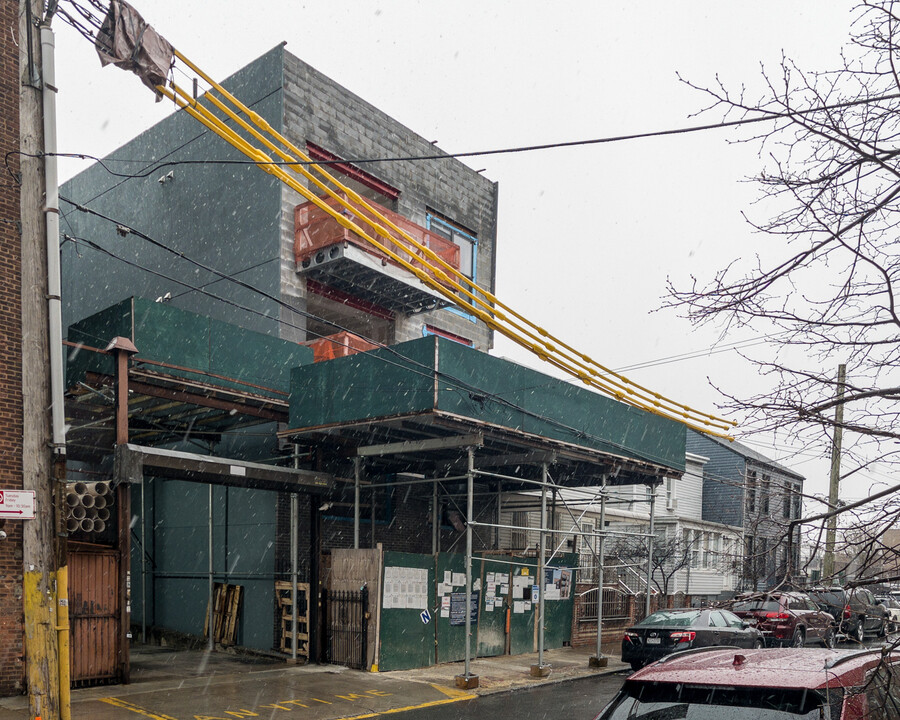 283 Warwick St in Brooklyn, NY - Building Photo