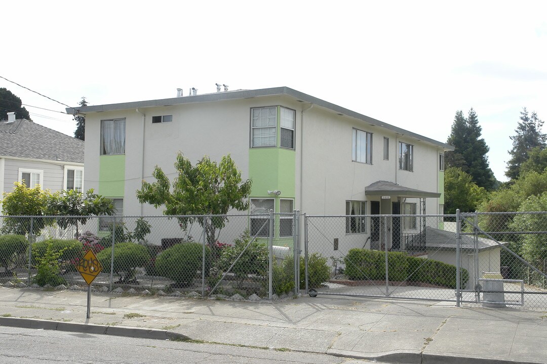 3410 Maple Ave in Oakland, CA - Building Photo