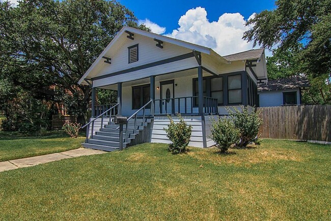 2 11th Ave N in Texas City, TX - Building Photo - Building Photo