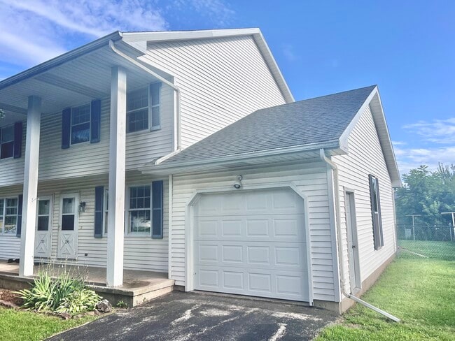 property at 730 Crestview Dr