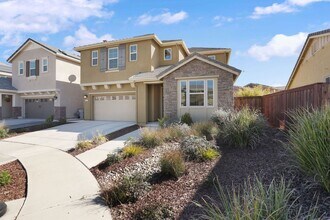 1921 Earl Ct in Woodland, CA - Building Photo - Building Photo