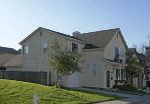 984 Village Cir in Oakland, CA - Building Photo