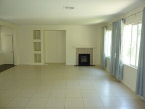 32065 Poppy Way in Lake Elsinore, CA - Building Photo - Building Photo