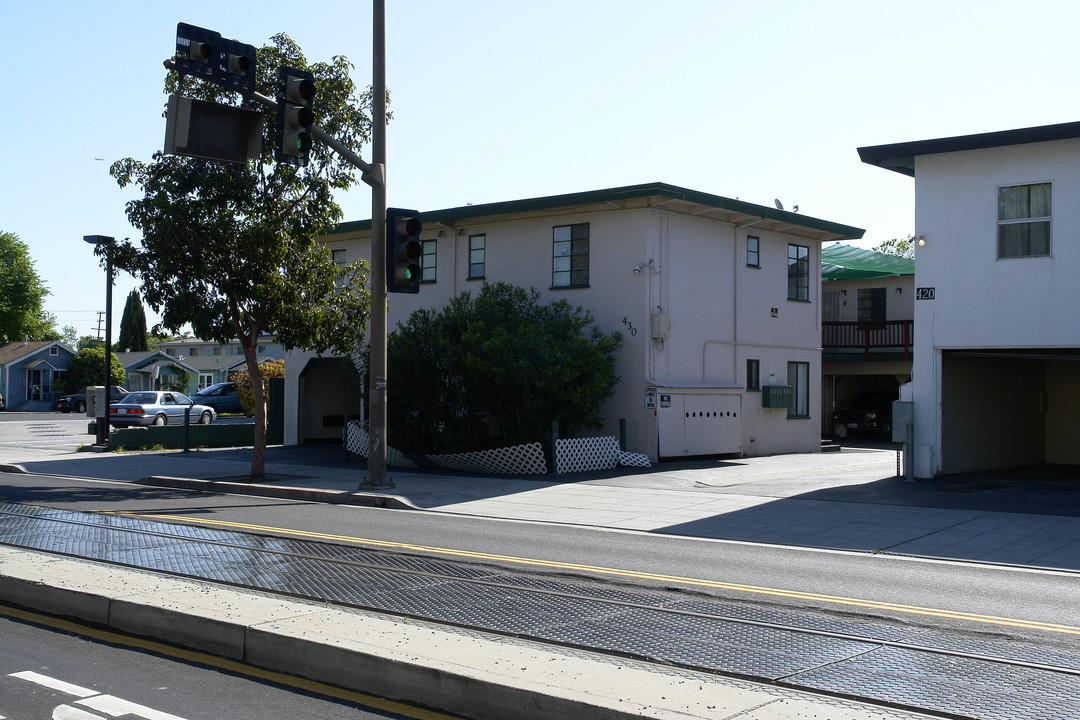 430 Chestnut St in Redwood City, CA - Building Photo