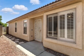 10950 Crispinio St in Las Vegas, NV - Building Photo - Building Photo