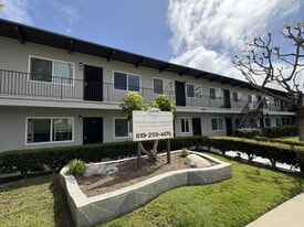 Potomac Square Apartments in San Diego, CA - Building Photo