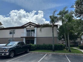 11232 SW 12th St in Pembroke Pines, FL - Building Photo