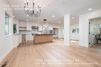 1351 Arroyo Ave in San Carlos, CA - Building Photo - Building Photo