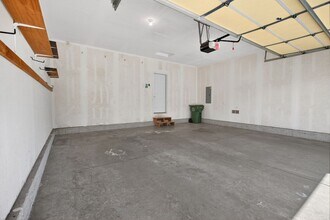 3856 Jay Ln in Waterloo, IA - Building Photo - Building Photo