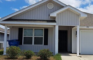 4012 Millicent Ln in Panama City, FL - Building Photo