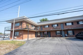 7046 E US Hwy 36 in Avon, IN - Building Photo - Building Photo