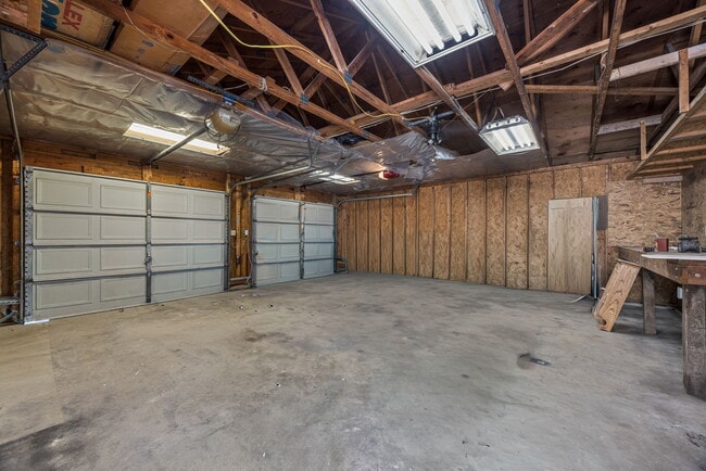 property at 115 E Sycamore Rd