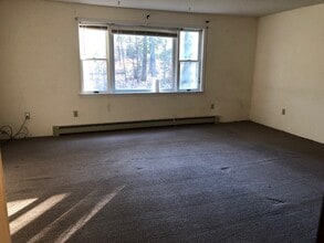 20 Fieldstone Est, Unit 20 in Newmarket, NH - Foto de edificio - Building Photo