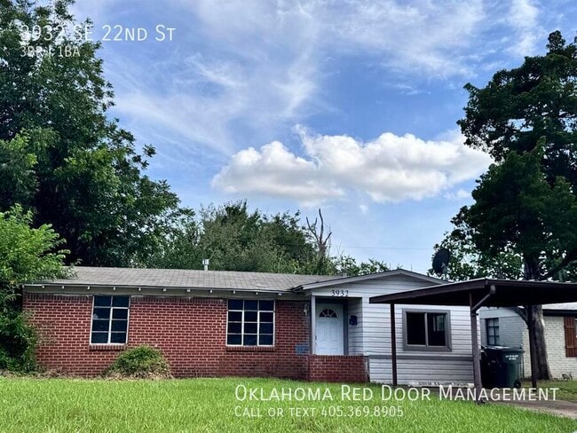 property at 3932 SE 22nd St