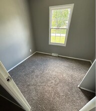 16 Westwood Dr in Sauget, IL - Building Photo - Building Photo