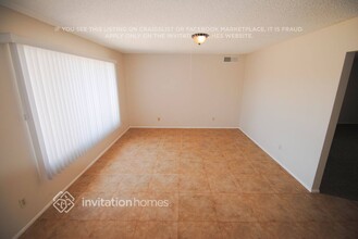 9521 N 67th Ln in Peoria, AZ - Foto de edificio - Building Photo