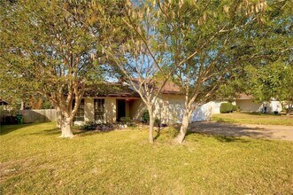 3916 Stoney Hill in Round Rock, TX - Building Photo - Building Photo