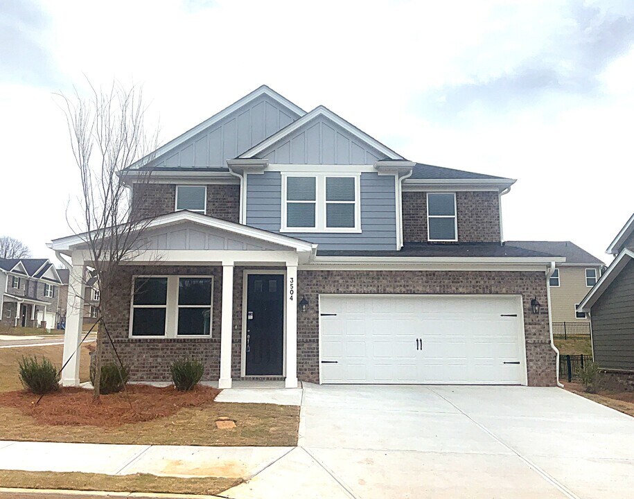 3504 Shane Hill Rd SW in Loganville, GA - Foto de edificio