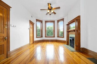 1518 N Oakley Blvd in Chicago, IL - Building Photo - Building Photo