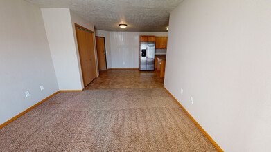 Cobblestone Apartments in Minot, ND - Building Photo - Building Photo