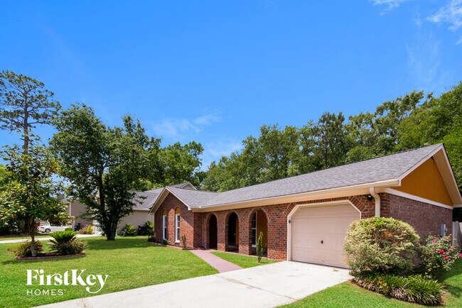 8157 N Ridgebrook Dr in Charleston, SC - Building Photo - Building Photo