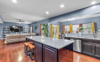 225 Mayberry Ct in Newport News, VA - Building Photo - Building Photo