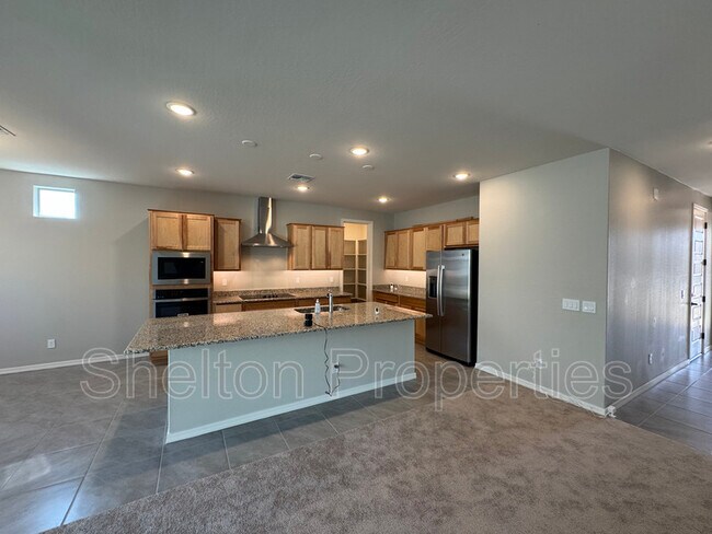 16256 W Mariposa Grande in Surprise, AZ - Foto de edificio - Building Photo