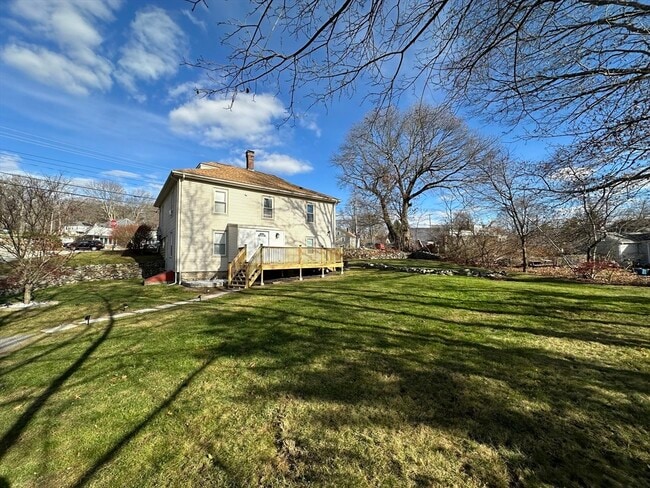 4090 Mendon Rd in Cumberland, RI - Building Photo - Building Photo