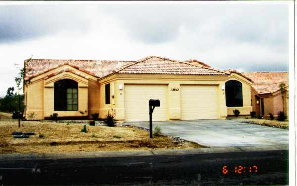 13812-16 N Cambria Dr in Fountain Hills, AZ - Building Photo